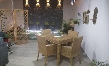 casa en arriendo/venta en la floresta. Cod V1065