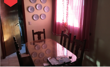 ¡Excelente casa en alto! (Calle Av. del Valle e/ 12 y 14)