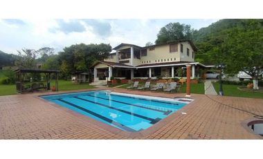 VENTA DE FINCA EN AMAG. SUROESTE ANTIOQUEÑO