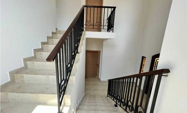 VENTA DE CASA 3 REC 3.5 BAÑOS 444 MTS CLAYTON VILLAGE