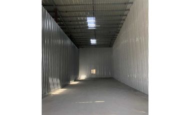 ALQUILER DE GALERA EN PARQUE INDUSTRIAL MAÑANITAS DE 200M