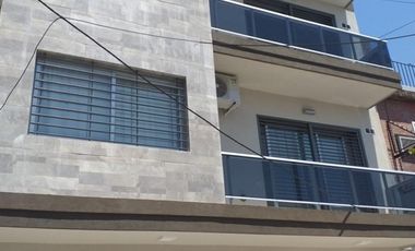 Excelente local comercial a estrenar - Santamaria 2100 San Justo