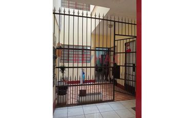 Alquiler De Amplio Departamento En Breña