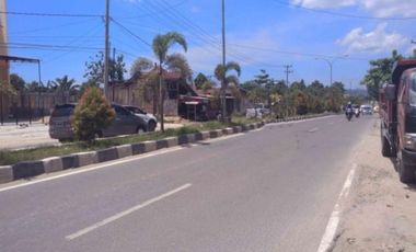 Jual Rumah Tanahnya Luas Lokasi Strategis Jalan Basuki Rahmat Kota Sorong