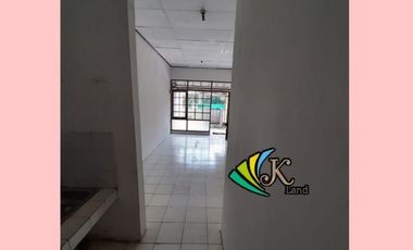 Disewakan rumah di Taman Kopo Indah (h)