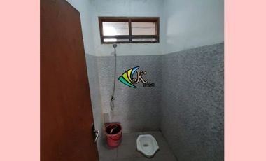 Disewakan rumah di Taman Kopo Indah (h)