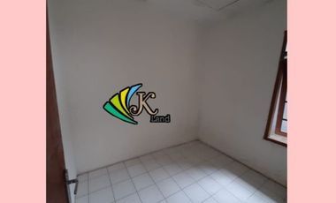 Disewakan rumah di Taman Kopo Indah (h)