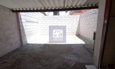 COD. 125 - SE ARRIENDA CASA - BARRIO: SAN ANTONIO CARRIZAL