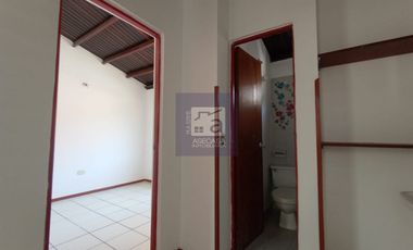 COD. 125 - SE ARRIENDA CASA - BARRIO: SAN ANTONIO CARRIZAL