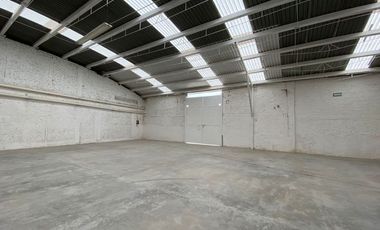 EXCELENTE BODEGA EN VENTA EN TLAQUEPAQUE