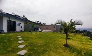 Venta de Casa Campestre  C.R. Guadalquivir - Floridablanca, área lote: 784 m². Cod V5983