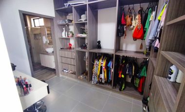 Venta de Casa Campestre  C.R. Guadalquivir - Floridablanca, área lote: 784 m². Cod V5983