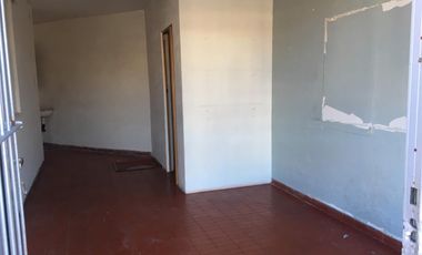 SE ALQUILA LOCAL EN CALLE 75 Y DIAGONAL SAN MARTIN