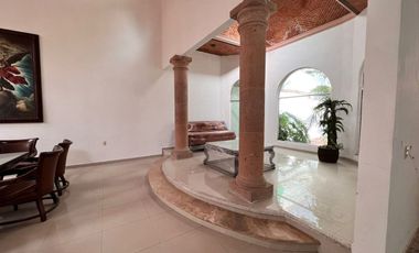 EXCELENTE CASA HABITACION CON SALONES PARA EVENTOS