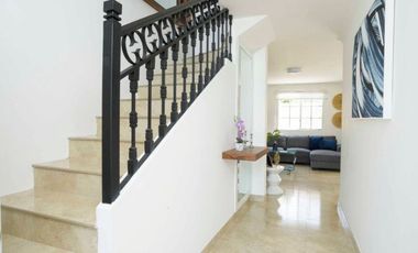 Casa de venta de lujo a estrenar en urb. Privada Casalaguna- Brisana