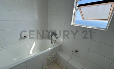 Se arrienda hermosa casa con vista al mar en el sector sur de Antofagasta