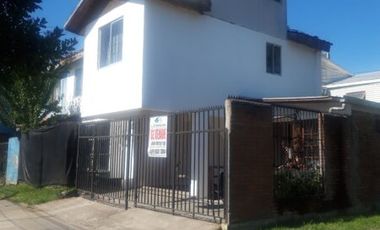 Vendo casa 5D, 4B, Juan de la Barza Curicó