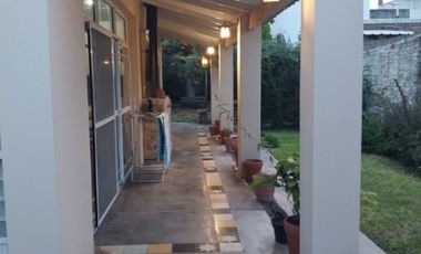 Chalet en venta en Wilde Centro