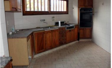 VENDO CASA EN BARRIO LOS PINARES (MAR DEL PLATA)