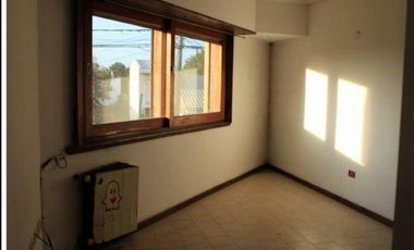 VENDO CASA EN BARRIO LOS PINARES (MAR DEL PLATA)