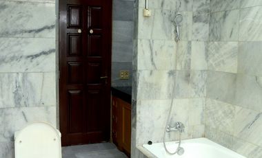 Rumah Unfurnished 3 lantai di Pangeran Antasari, Cipete Selatan, Cilandak