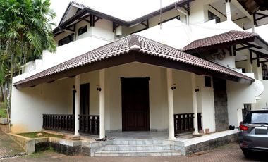 Rumah Unfurnished 3 lantai di Pangeran Antasari, Cipete Selatan, Cilandak
