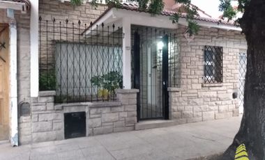 Casa en venta de 2 dormitorios c/ cochera en Chauvín