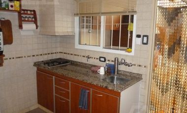 Losa y vivienda a 5 cuadras de la estación de S.A. de Padua