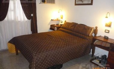 Losa y vivienda a 5 cuadras de la estación de S.A. de Padua