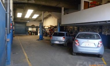 Losa y vivienda a 5 cuadras de la estación de S.A. de Padua