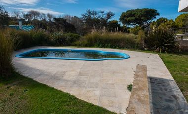 En Cariló! | Avutarda a pasos del mar!