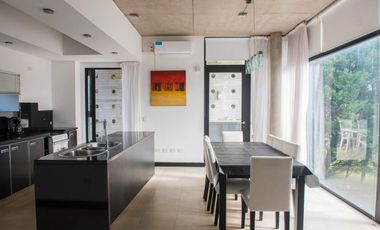 En Cariló! | Avutarda a pasos del mar!