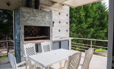 En Cariló! | Avutarda a pasos del mar!