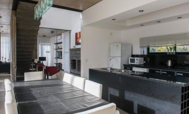 En Cariló! | Avutarda a pasos del mar!