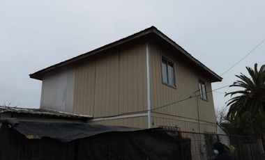 Casa con Amplio Patio para Construir o Subdividir