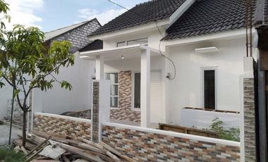 DIJUAL RUMAH LERAN MANYAR GRESIK