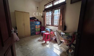 Rumah Super Bagus Lokasi Pramuka Jakarta Pusat