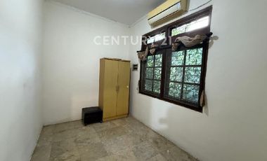 Rumah Super Bagus Lokasi Pramuka Jakarta Pusat