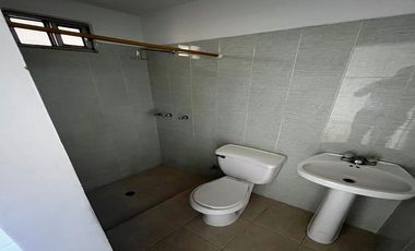 casa en arriendo/venta en la floresta. Cod V978