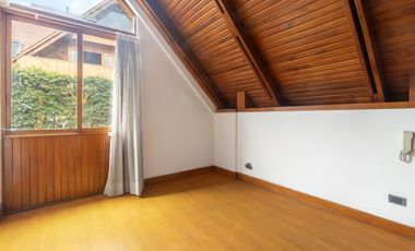 casa en arriendo/venta en provenza. Cod A14810