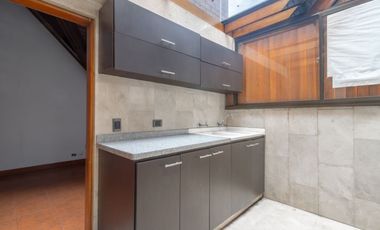 casa en arriendo/venta en provenza. Cod A14810