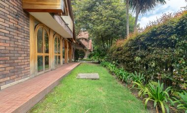 casa en arriendo/venta en provenza. Cod A14810