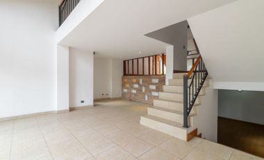casa en arriendo/venta en provenza. Cod A14810