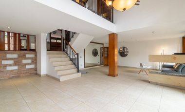 casa en arriendo/venta en provenza. Cod A14810