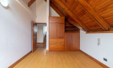 casa en arriendo/venta en provenza. Cod A14810