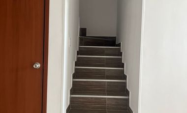 casa en arriendo/venta en ciudadela la primavera. Cod V1061