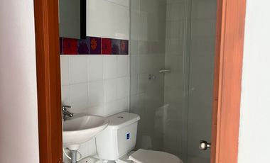 casa en arriendo/venta en ciudadela la primavera. Cod V1061