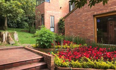 casa en arriendo/venta en provenza. Cod A11669