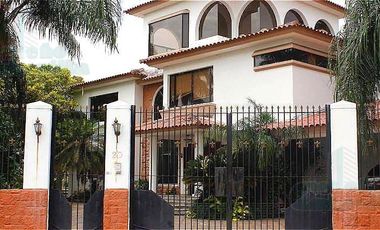 VENDO HERMOSA CASA EN SAMBORONDON PRIMEROS KMS