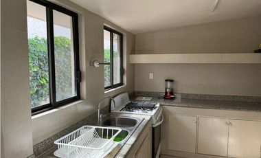 CASA EN VENTA CON VISTA AL LAGO 